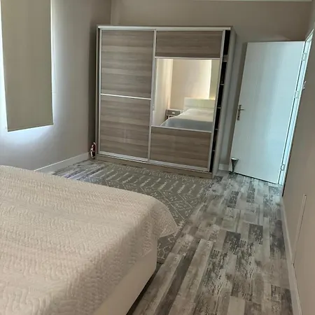 别墅 Villaras Garden Antalya Oezel Havuzlu Full Esyali Altinkum (Antalya)